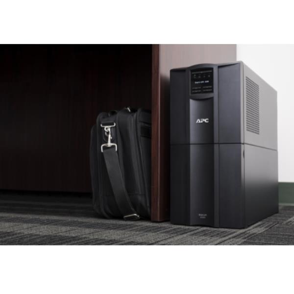 APC Smart-UPS SMT2200IC - UPS - 220/230/240 V c.a. V - 1980 Watt - 2200 VA - Piombo - RS-232, USB - connettori di uscita 9 - nero - con APC SmartConnect