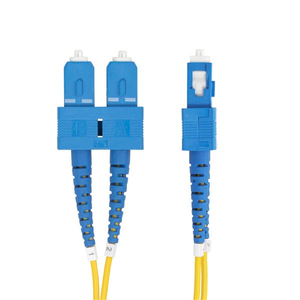 StarTech.com 1m (3.3ft) SC to SC (UPC) OS2 Single Mode Duplex Fiber Optic Cable, 9/125µm, Laser Optimized, 40G/100G Zipcord, Bend Insensitive, Low Insertion Loss - LSZH Fiber Patch Cord (SMDOS2SCSC1M) - Cavo patch - modalità singola SC/UP (M) a modalità singola SC/UP (M) - 1 m - 2 mm - fibra ottica - duplex - 9 / 125 micron - OS1/OS2 - senza alogeni - giallo
