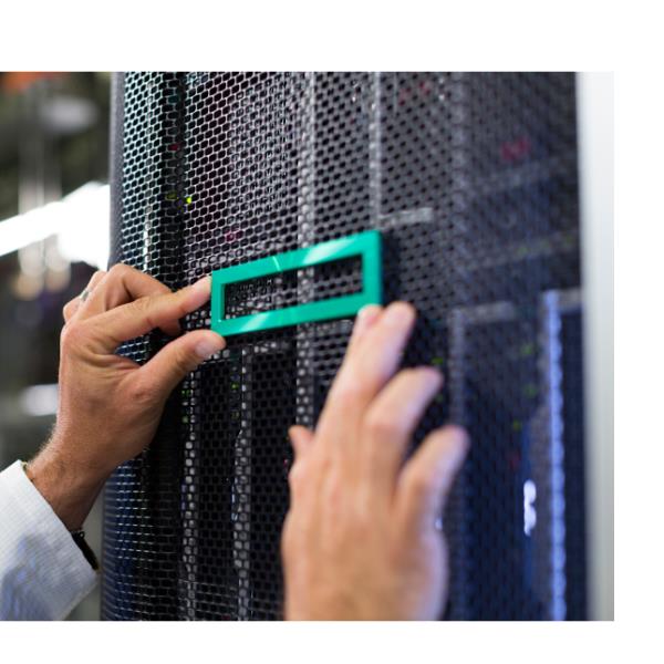 HPE ATEN 2L-5202U - Cavo tastiera / video / mouse (KVM) - USB, HD-15 (VGA) (M) a SPHD 15 (M) - 1.8 m - viti a serraggio manuale (pacchetto di 4) - per ATEN CS1304 G2 0x1x4, CS1308 G2 0x1x8, CS1316 G2 0x1x16